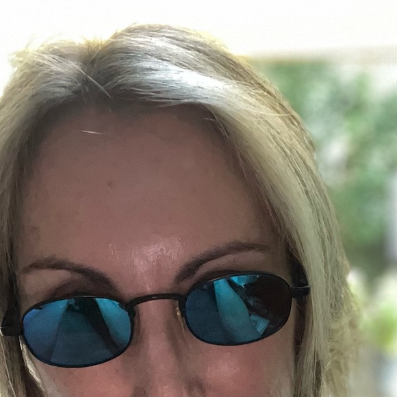 Super cute Maui Jim sunglasses in great condition. - Picture 3 of 3